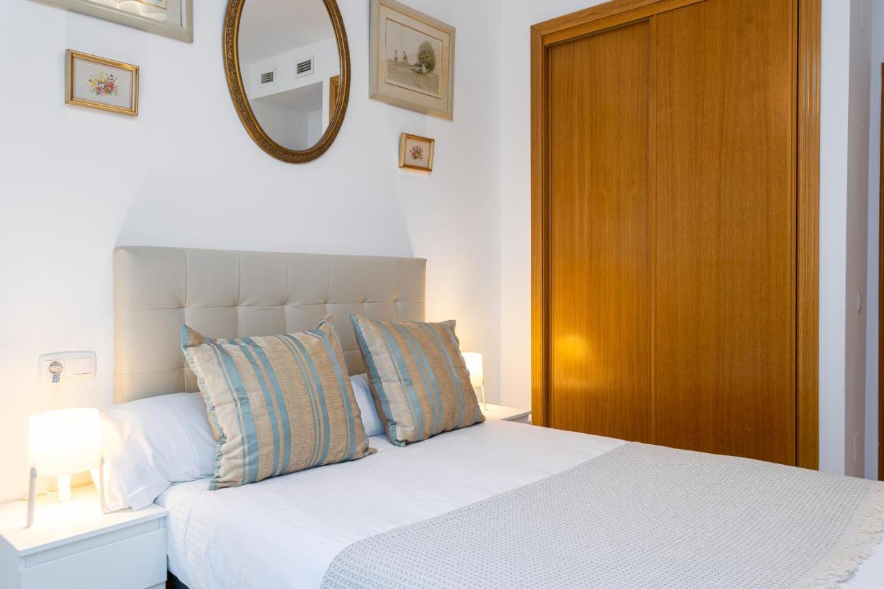 Holidays2Malaga Carrera Capuchinos Free Parking Aircon Downtown المظهر الخارجي الصورة